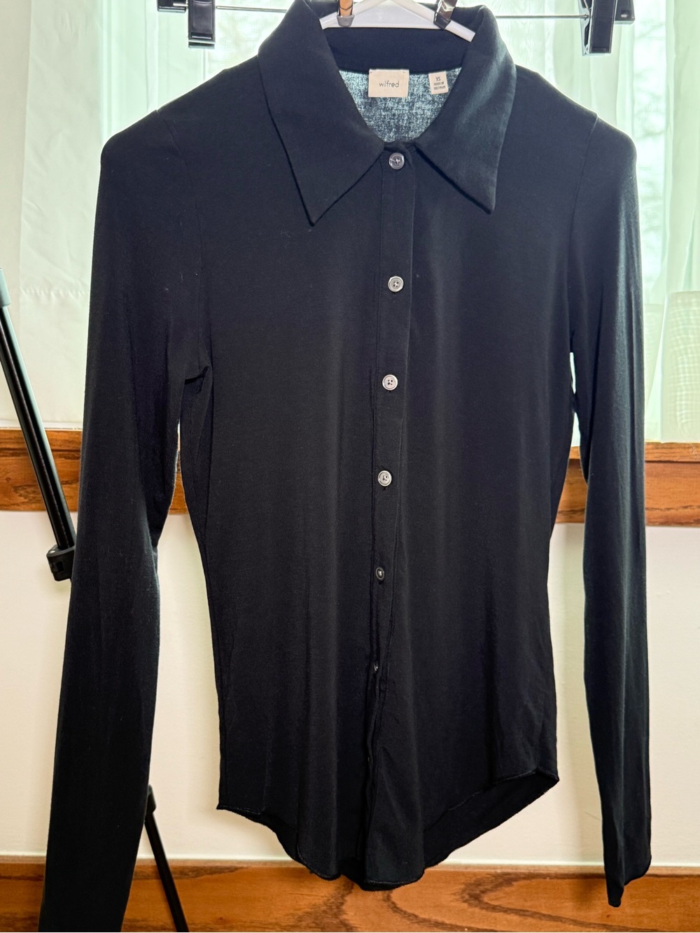 Wilfred Black Slim-Fit Long Sleeve Button-Down Shirt